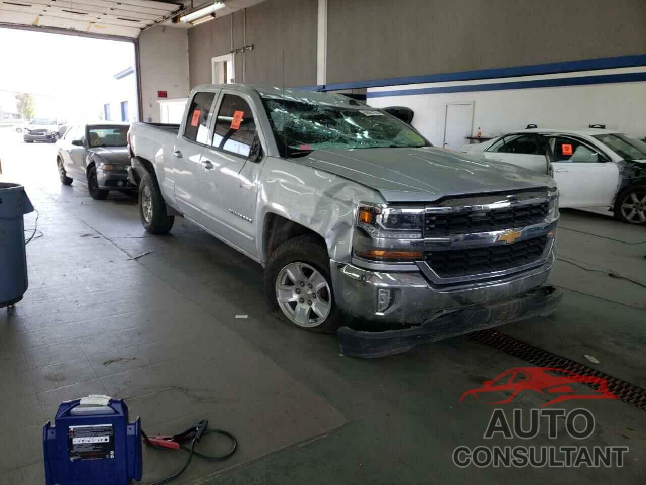 CHEVROLET SILVERADO 2018 - 1GCVKREC4JZ259515