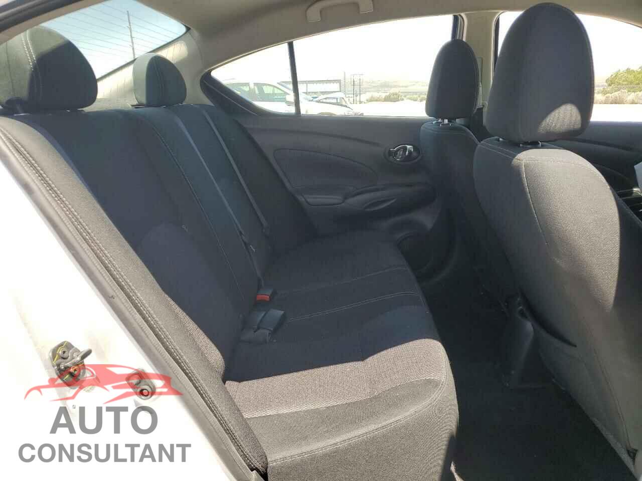 NISSAN VERSA 2019 - 3N1CN7AP3KL878680
