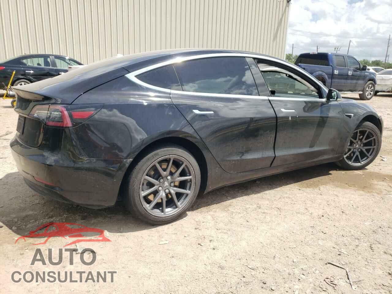 TESLA MODEL 3 2020 - 5YJ3E1EA7LF590242