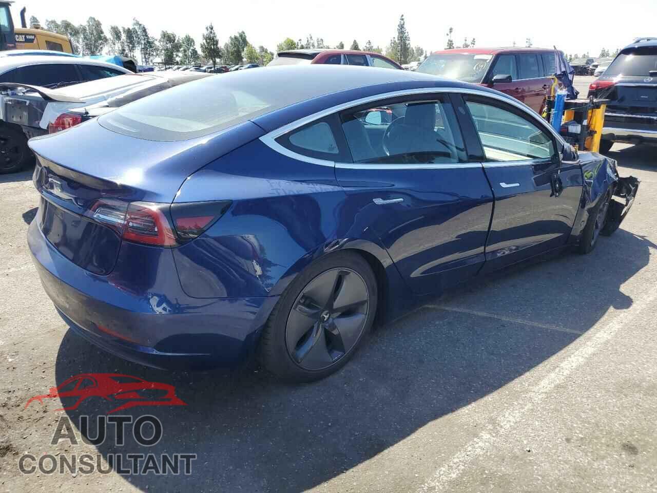 TESLA MODEL 3 2018 - 5YJ3E1EA5JF016929