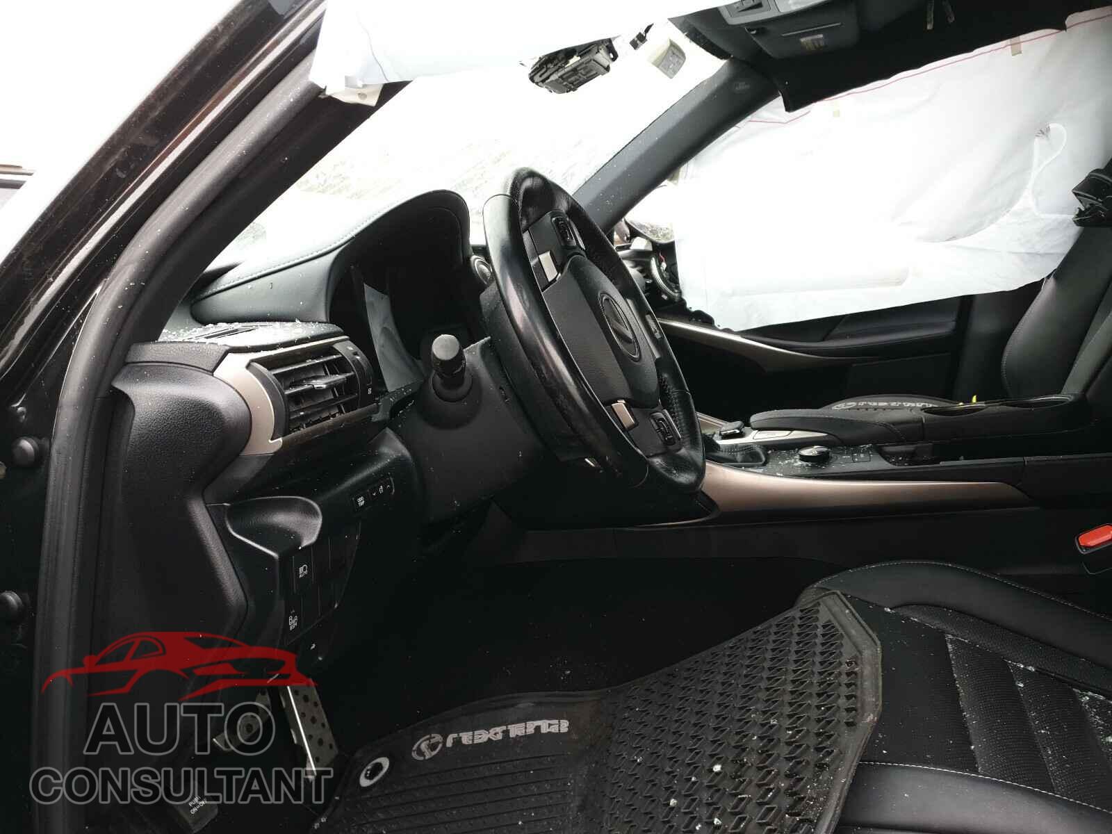 LEXUS IS 2017 - JTHCM1D23H5019481