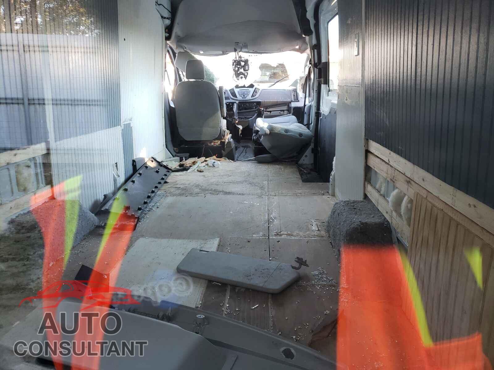 FORD TRANSIT CO 2017 - 1FTBW3XG4HKB36997