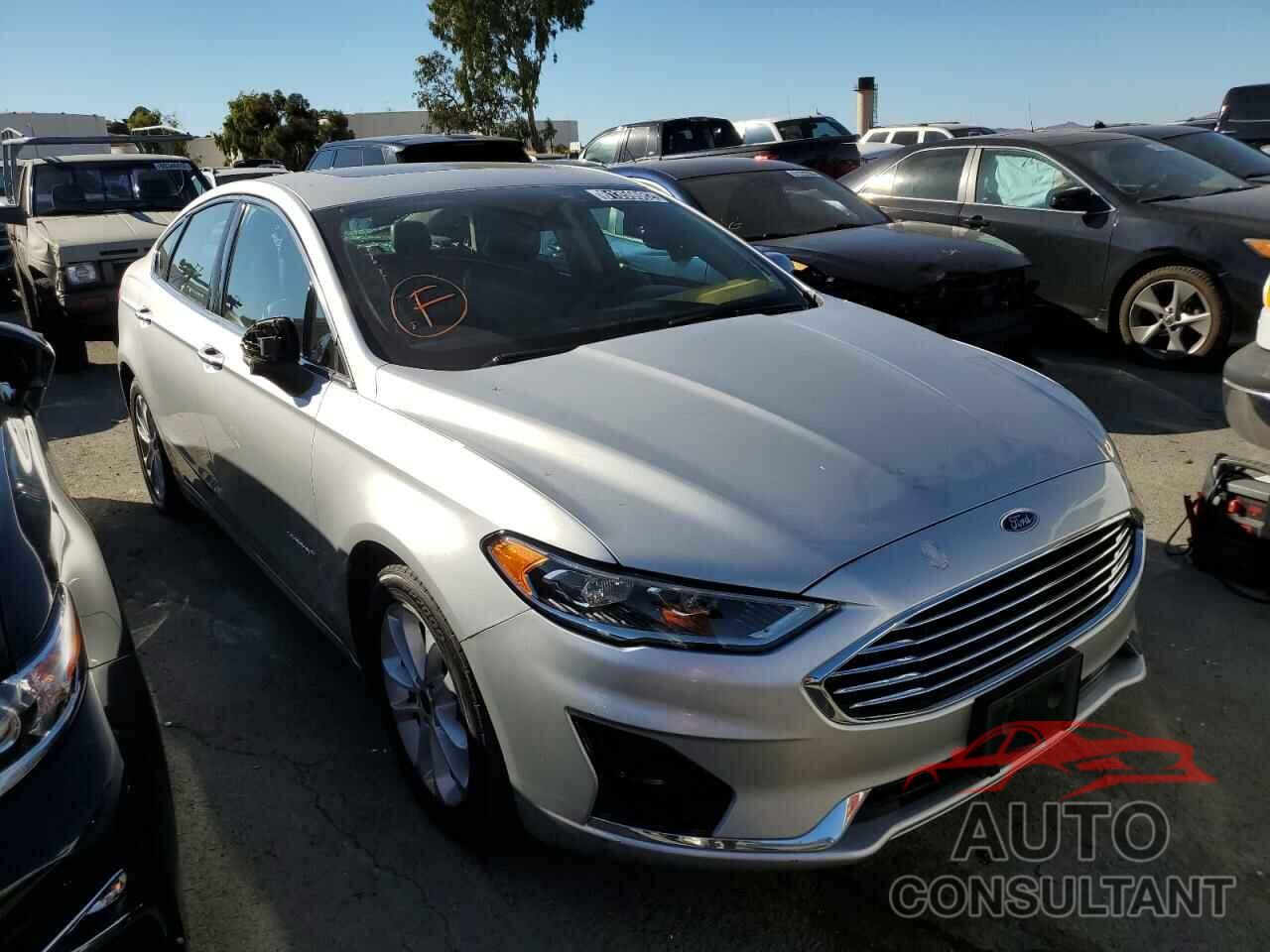 FORD FUSION 2019 - 3FA6P0MU1KR182318