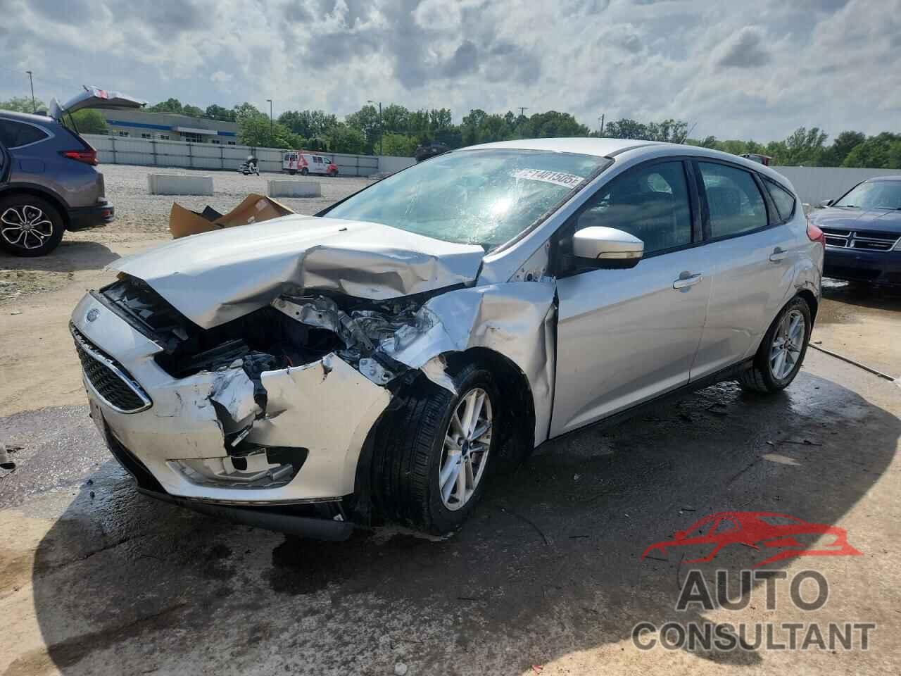 FORD FOCUS 2015 - 1FADP3K24FL244373