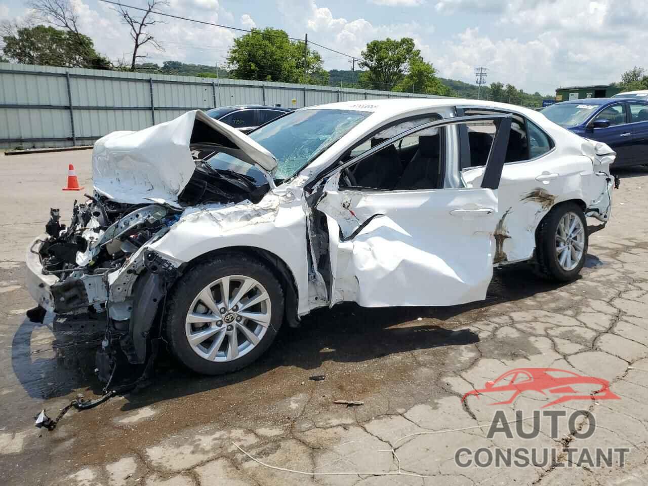 TOYOTA CAMRY 2021 - 4T1C11AK5MU563183