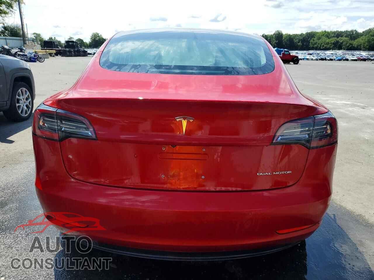 TESLA MODEL 3 2018 - 5YJ3E1EB7JF097358