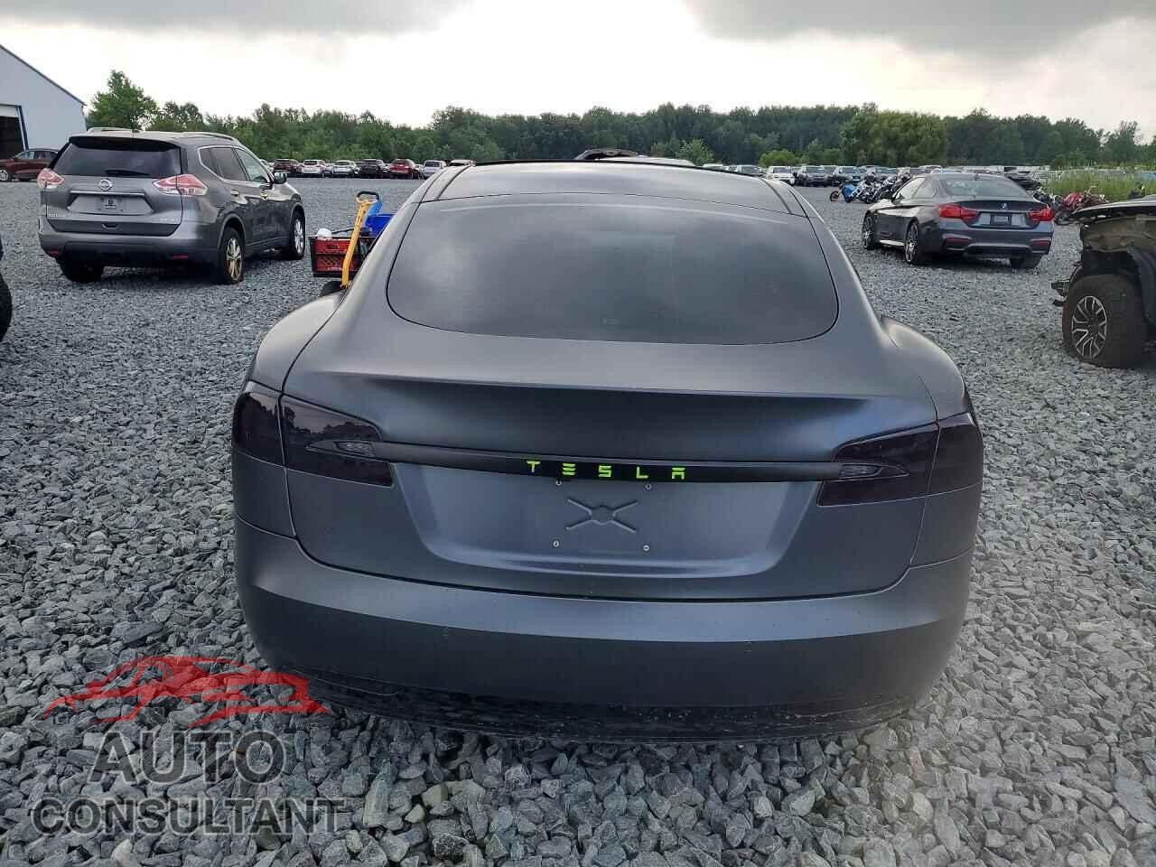 TESLA MODEL S 2016 - 5YJSA1E25GF147996