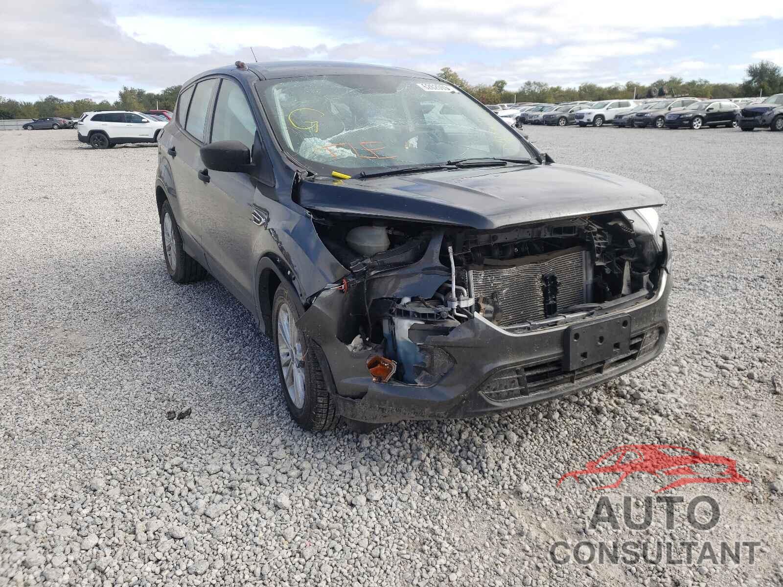 FORD ESCAPE 2017 - 1FMCU0F71HUC25792
