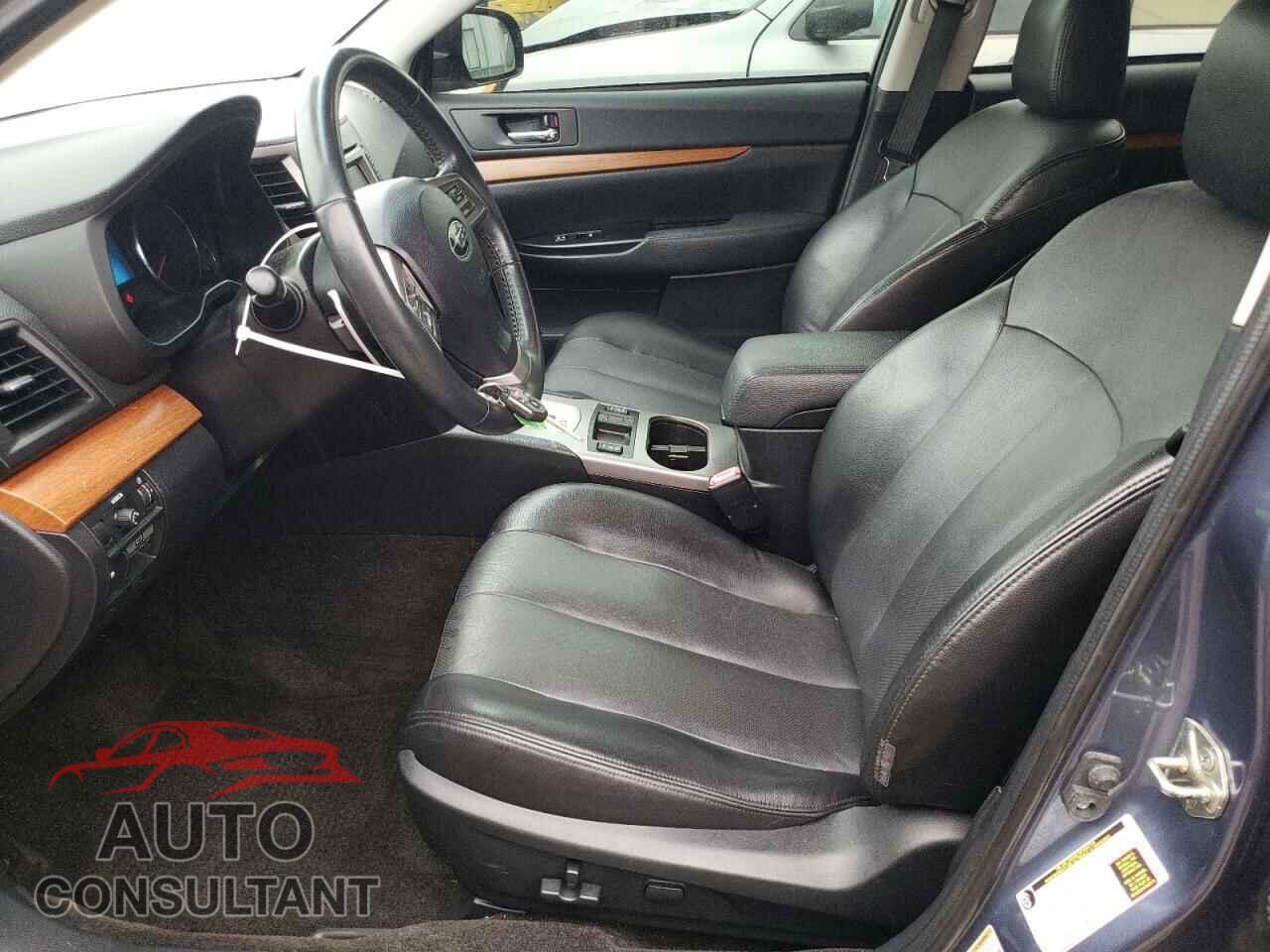 SUBARU OUTBACK 2014 - 4S4BRBLC8E3310074
