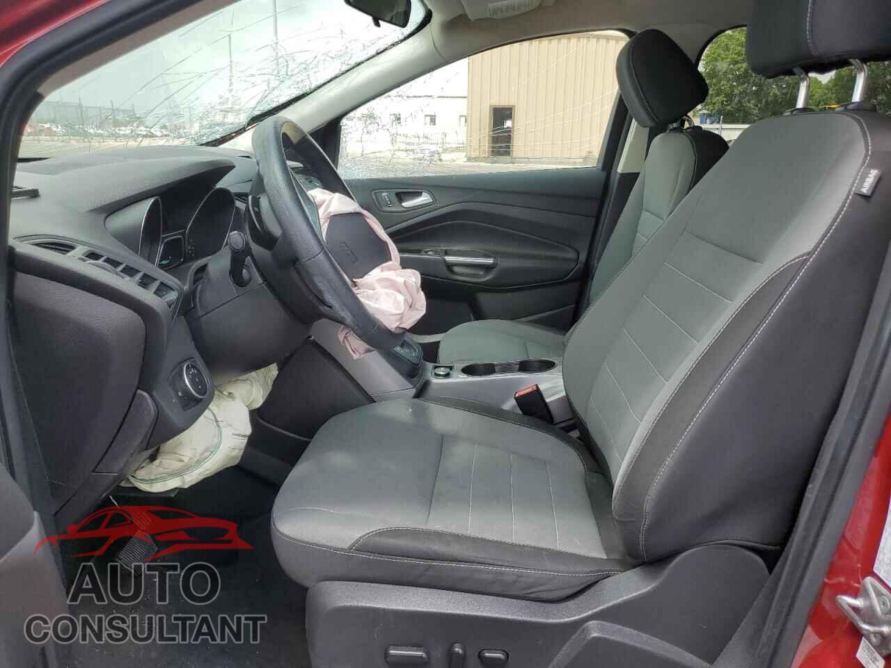 FORD ESCAPE 2016 - 1FMCU0GX5GUC21936