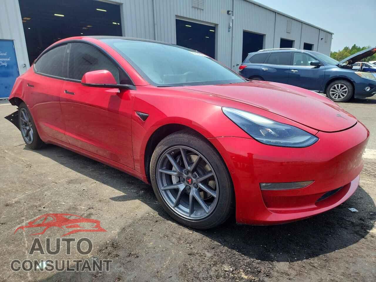 TESLA MODEL 3 2021 - 5YJ3E1EB5MF902844