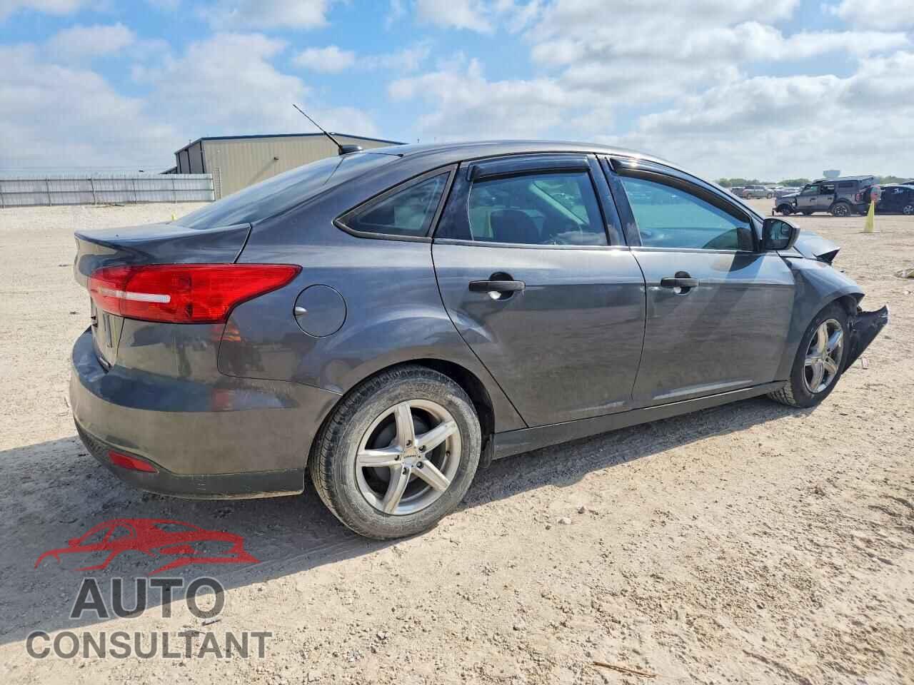 FORD FOCUS 2016 - 1FADP3E20GL229978
