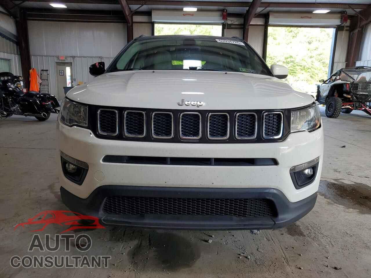 JEEP COMPASS 2017 - 3C4NJDBB3HT664543