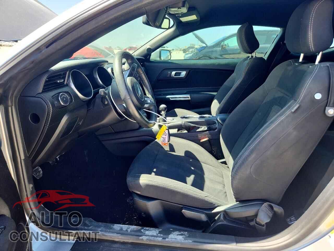FORD MUSTANG 2020 - 1FA6P8TH3L5162854