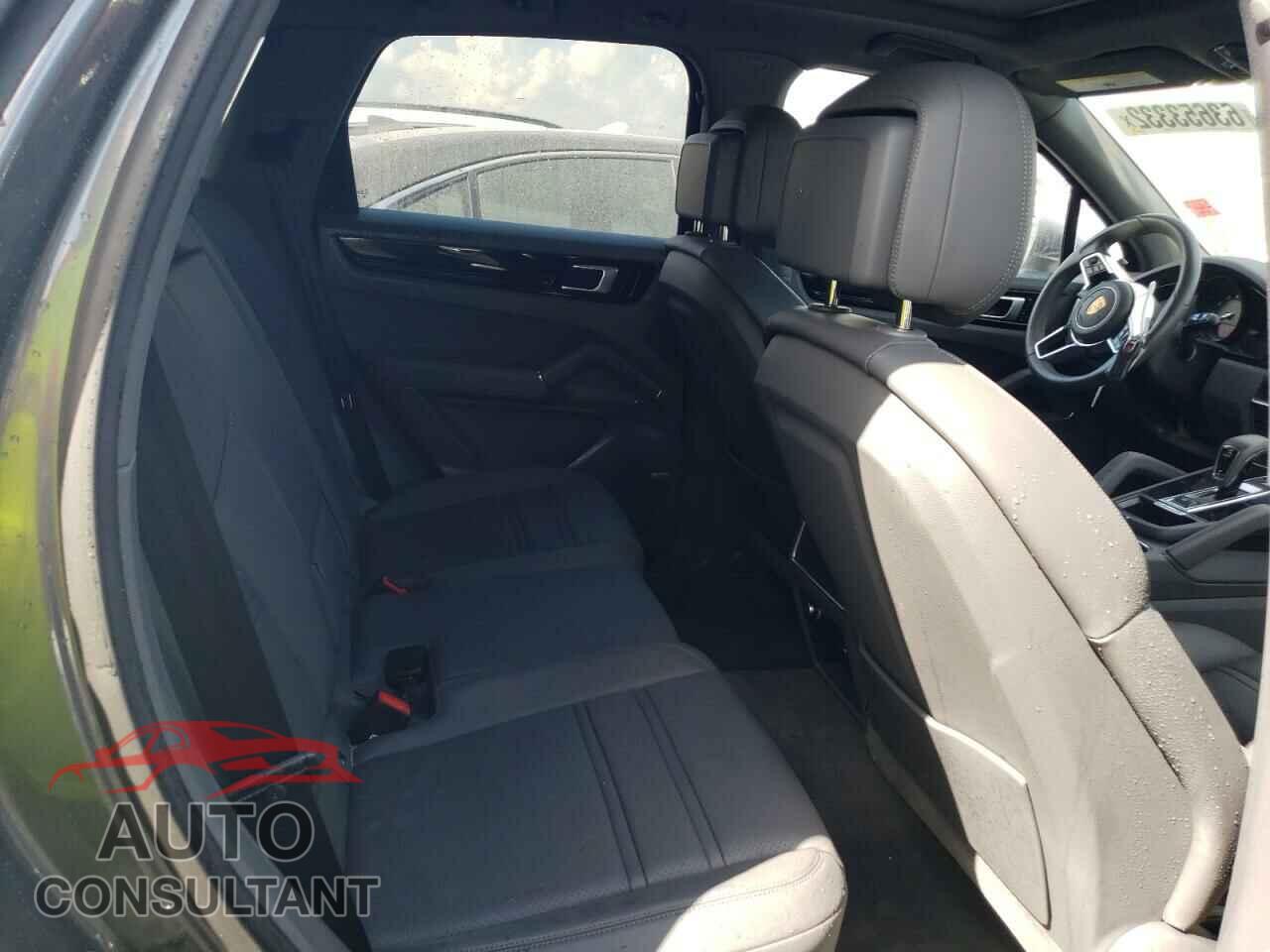PORSCHE CAYENNE 2019 - WP1AA2AY5KDA06372