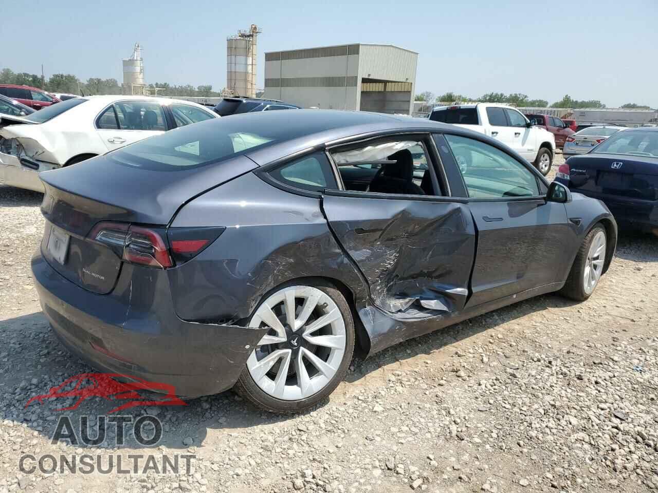 TESLA MODEL 3 2021 - 5YJ3E1EB1MF850192