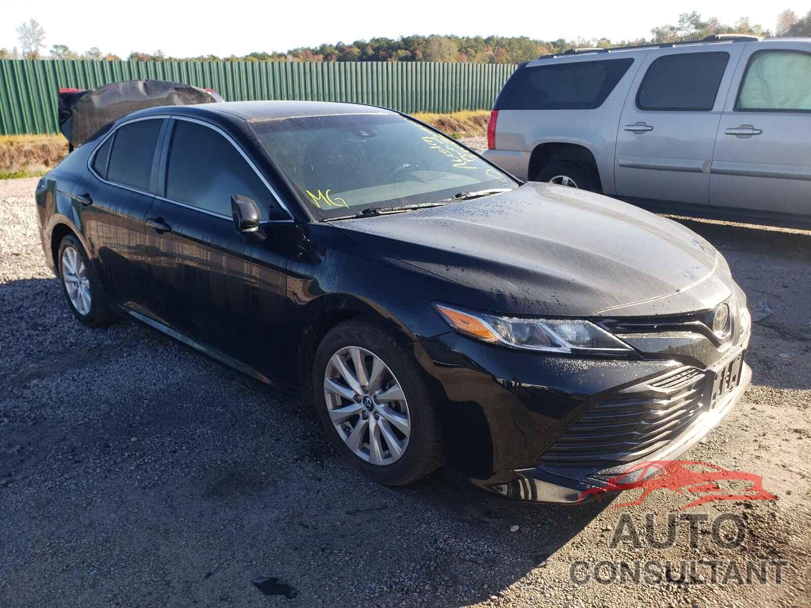 TOYOTA CAMRY 2018 - 4T1B11HK9JU109838