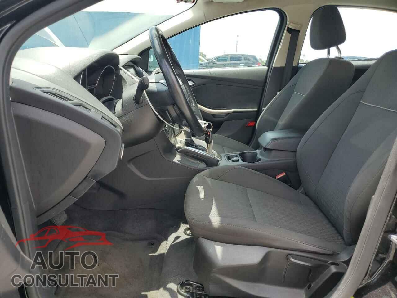 FORD FOCUS 2012 - 1FAHP3M21CL298515