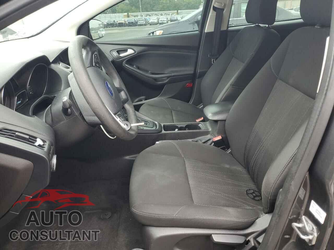 FORD FOCUS 2017 - 1FADP3K23HL215711