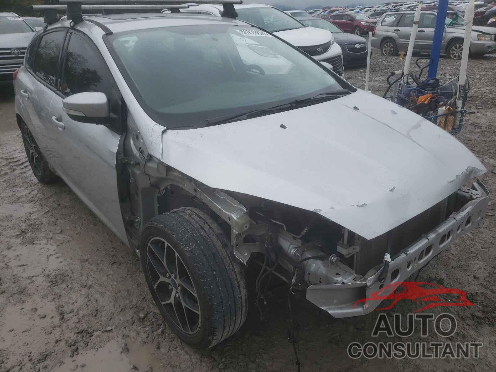 FORD FOCUS 2018 - 1FADP3M26JL261777