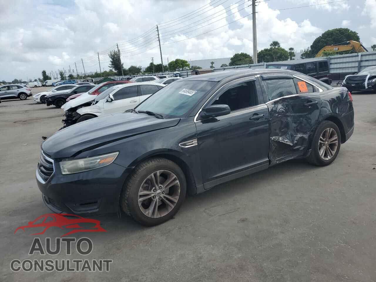 FORD TAURUS 2015 - 1FAHP2E86FG158552