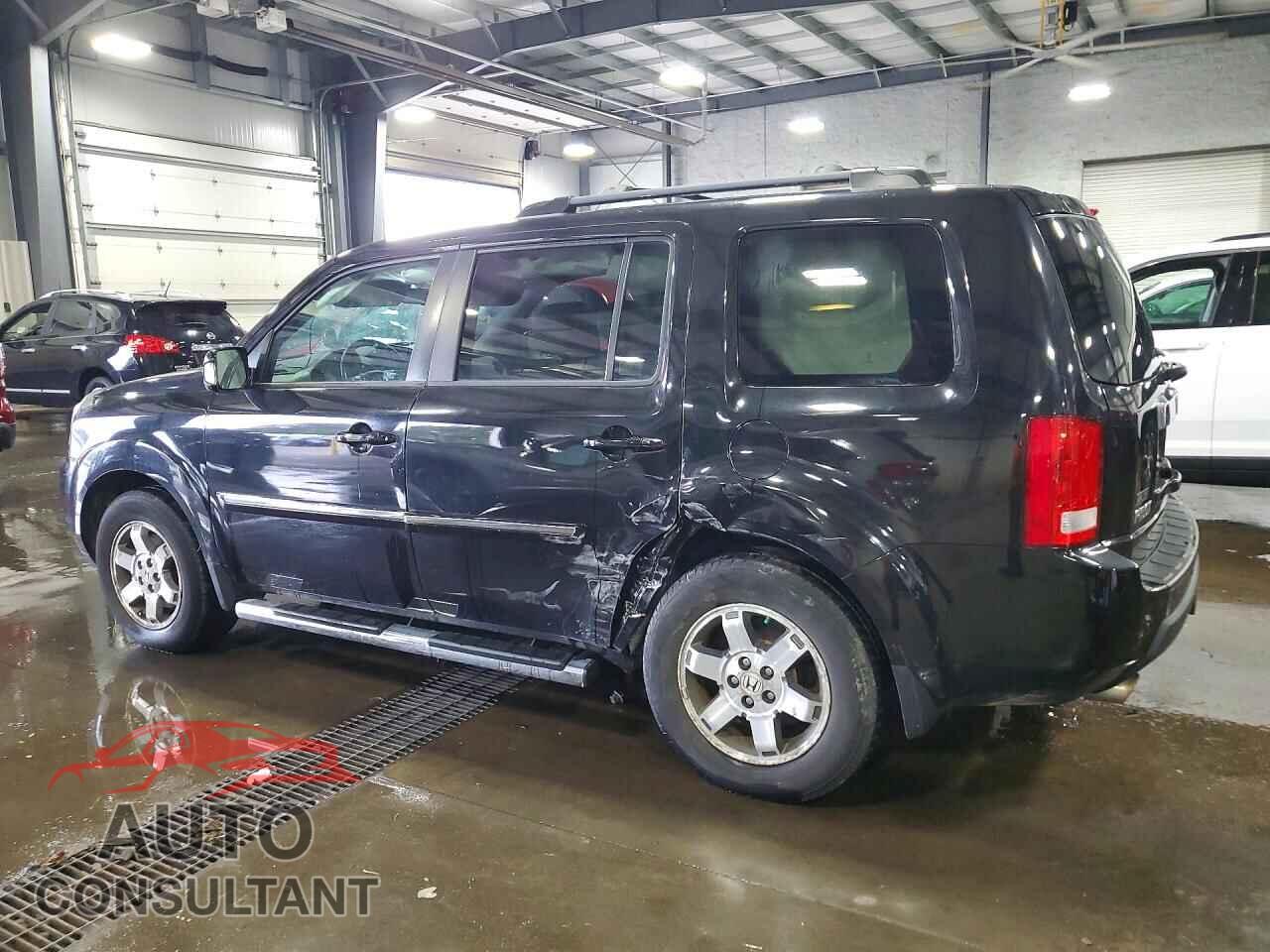 HONDA PILOT 2011 - 5FNYF4H98BB080910