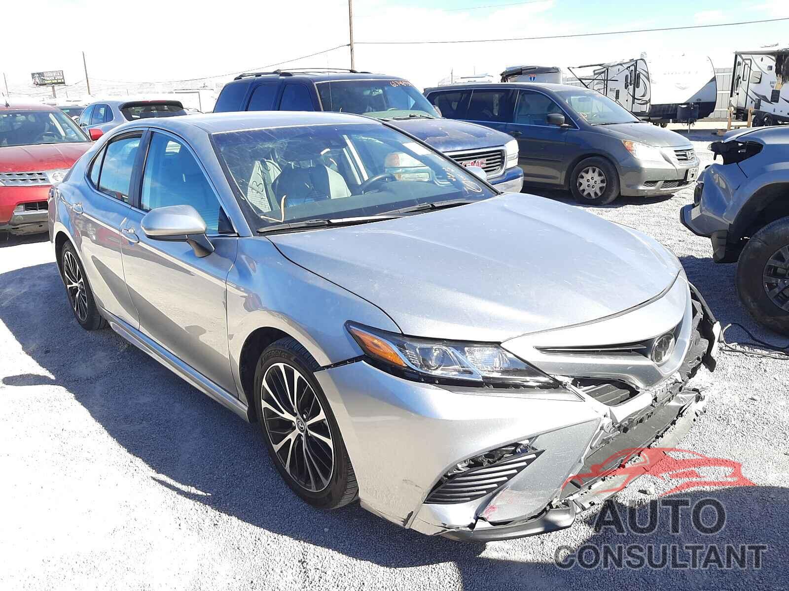 TOYOTA CAMRY 2020 - 4T1G11AK8LU928584