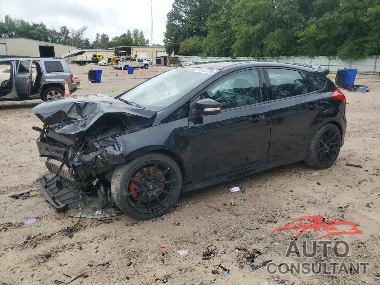 FORD FOCUS 2017 - 1FADP3L99HL258137