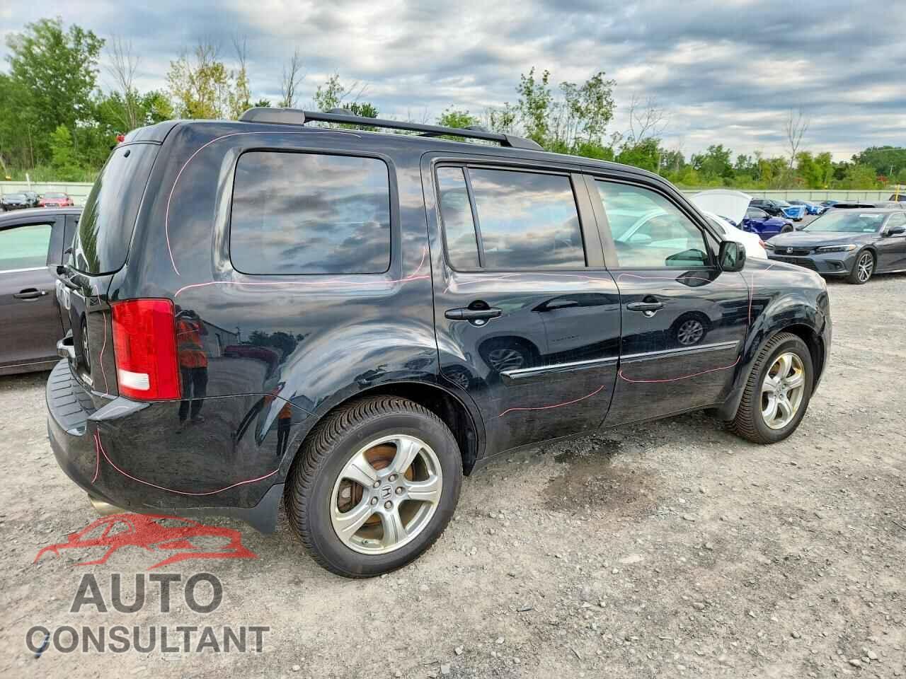 HONDA PILOT 2015 - 5FNYF4H5XFB017231