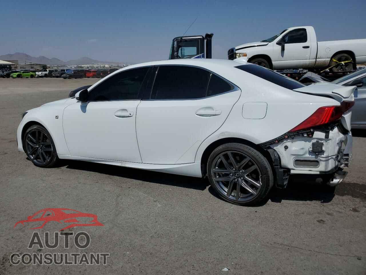 LEXUS IS 2018 - JTHBA1D21J5074070