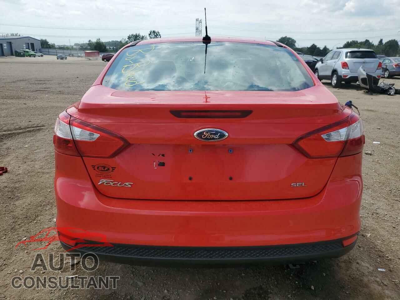 FORD FOCUS 2012 - 1FAHP3H24CL163149