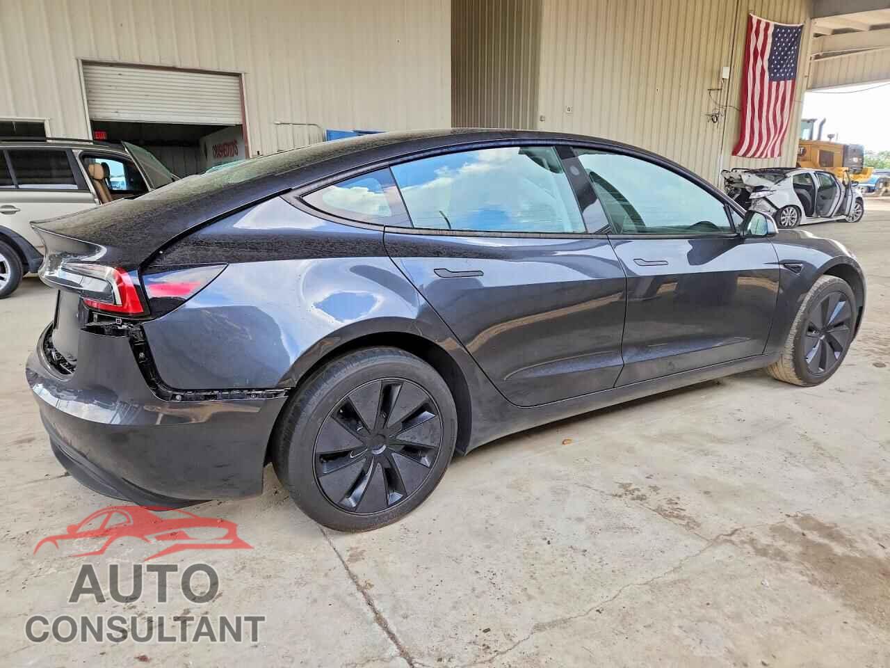 TESLA MODEL 3 2025 - 5YJ3E1EA8SF970236