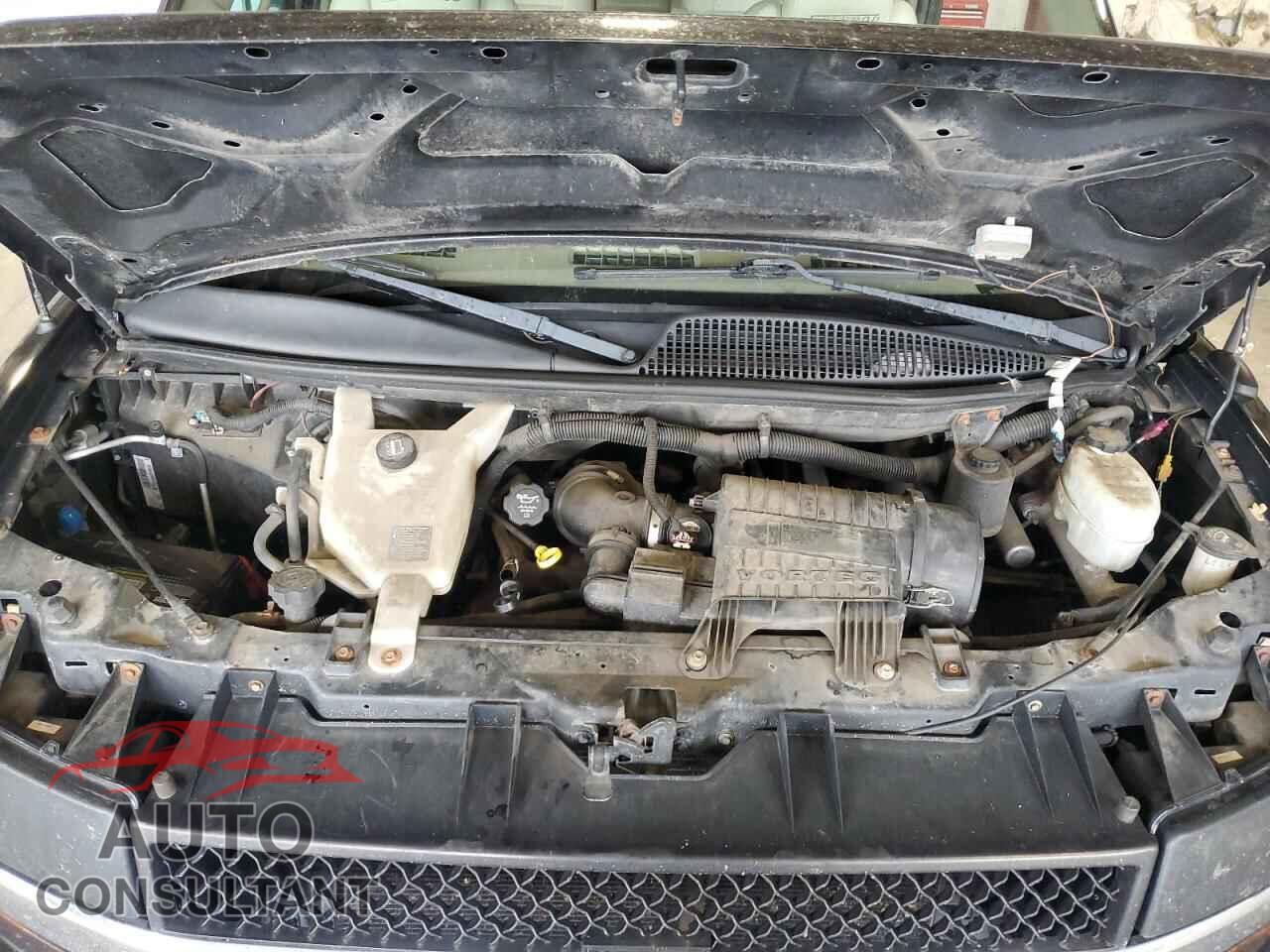CHEVROLET EXPRESS 2011 - 1GBSGDC41B1121003