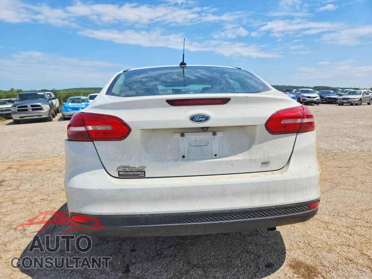 FORD FOCUS 2016 - 1FADP3F21GL236971