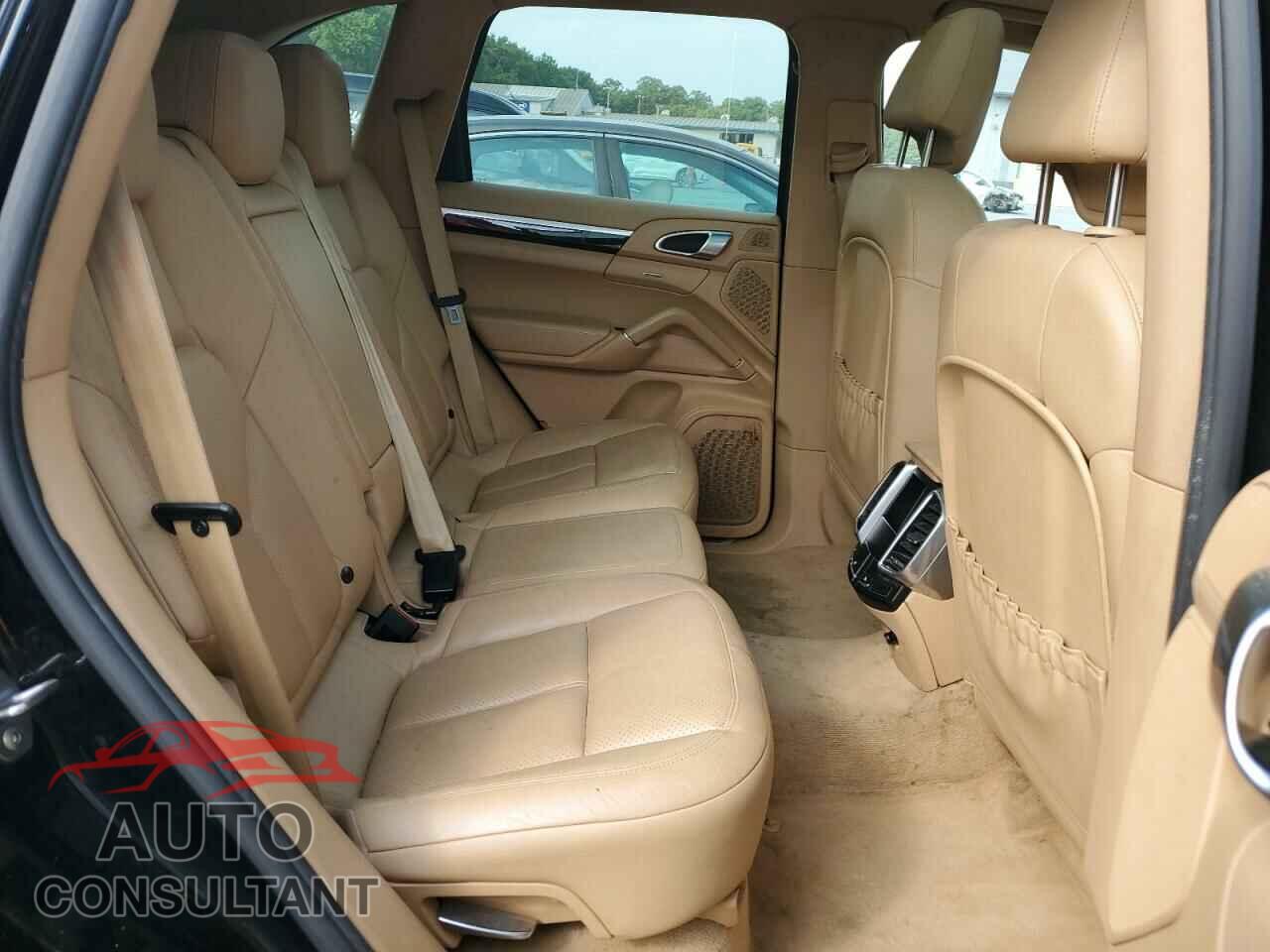 PORSCHE CAYENNE 2012 - WP1AA2A21CLA01611