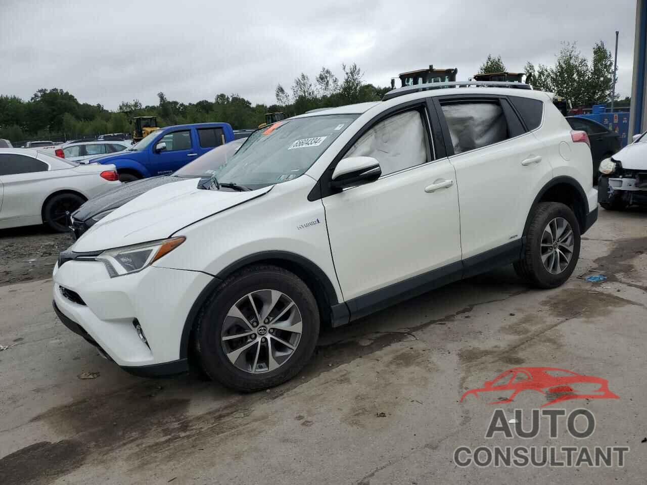 TOYOTA RAV4 2017 - JTMRJREV4HD066987