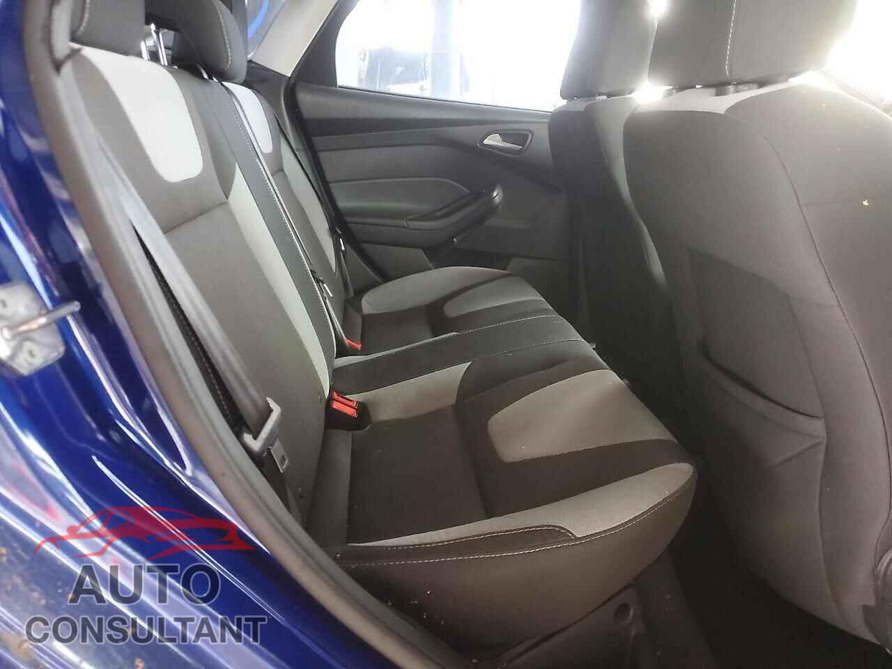 FORD FOCUS 2012 - 1FAHP3F21CL452704