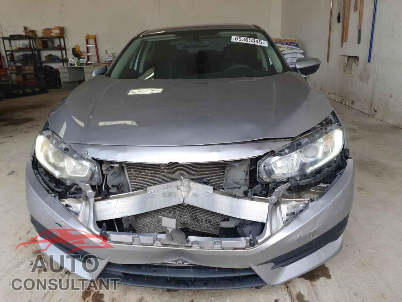HONDA CIVIC 2017 - 19XFC2F57HE020748