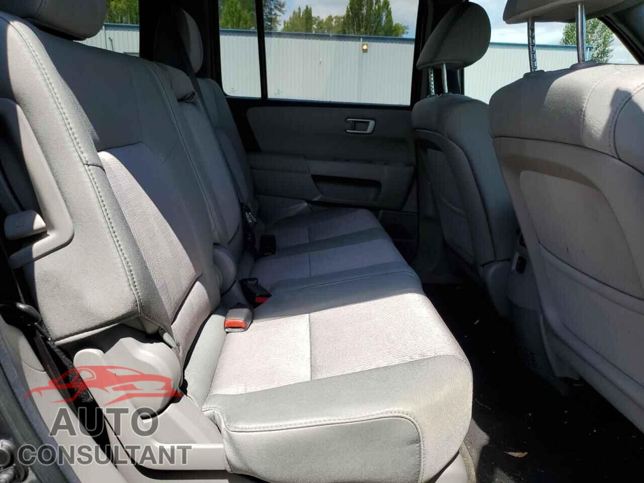 HONDA PILOT 2013 - 5FNYF4H49DB023218