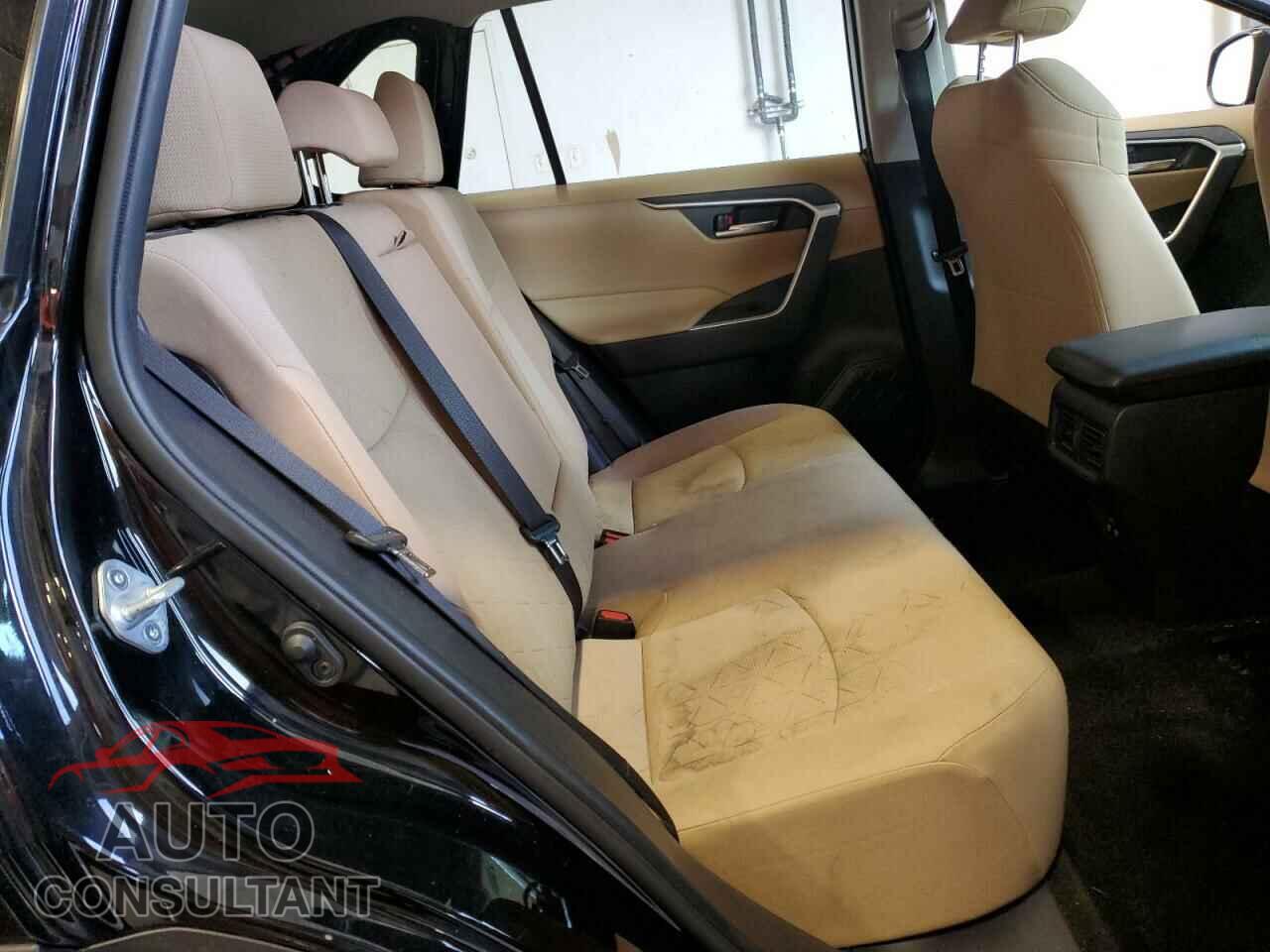 TOYOTA RAV4 2019 - JTMP1RFV2KD044984