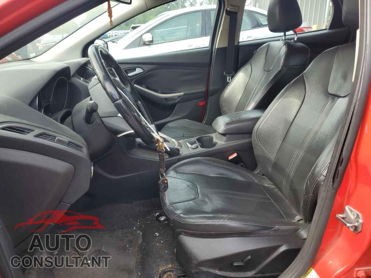 FORD FOCUS 2012 - 1FAHP3M24CL338960