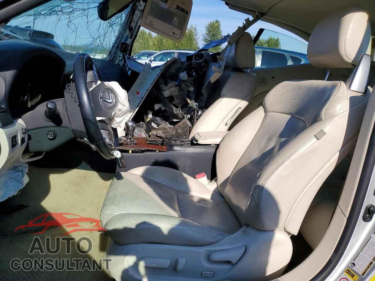 LEXUS IS 2011 - JTHFF2C28B2520003