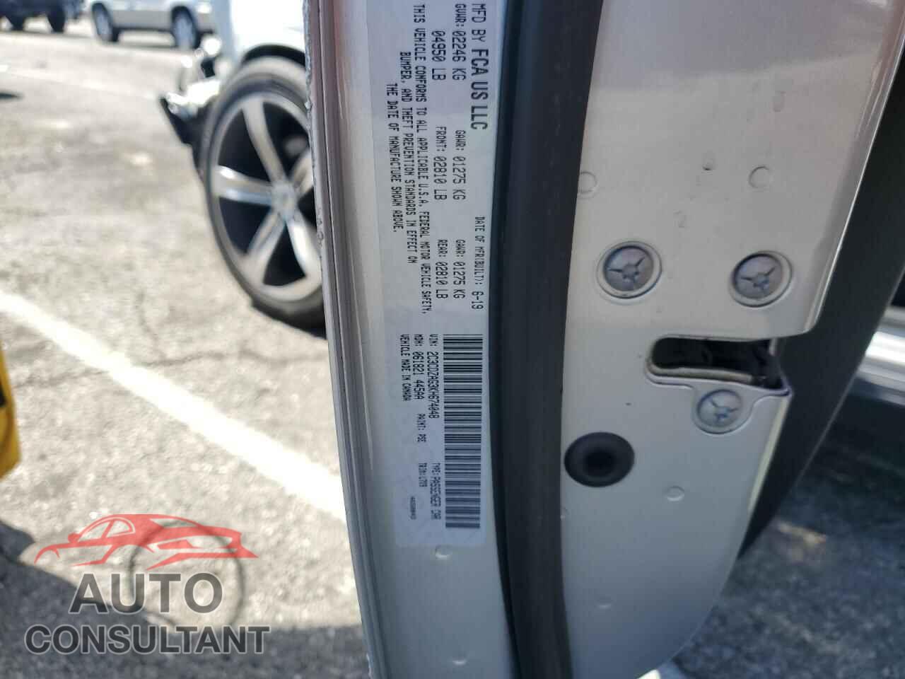 DODGE CHALLENGER 2019 - 2C3CDZAG3KH674048