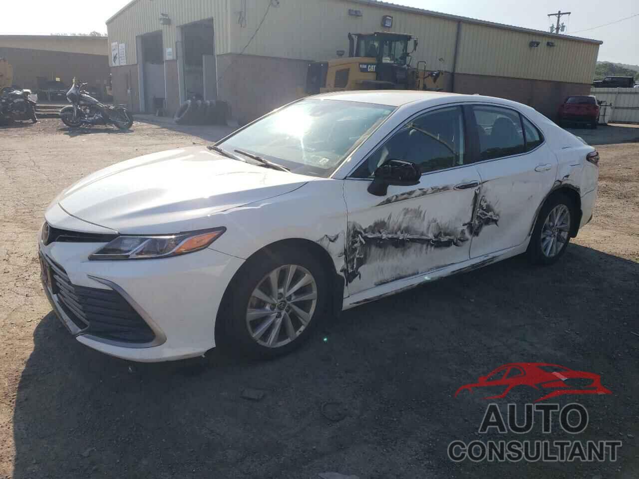 TOYOTA CAMRY 2021 - 4T1C11AK9MU406837