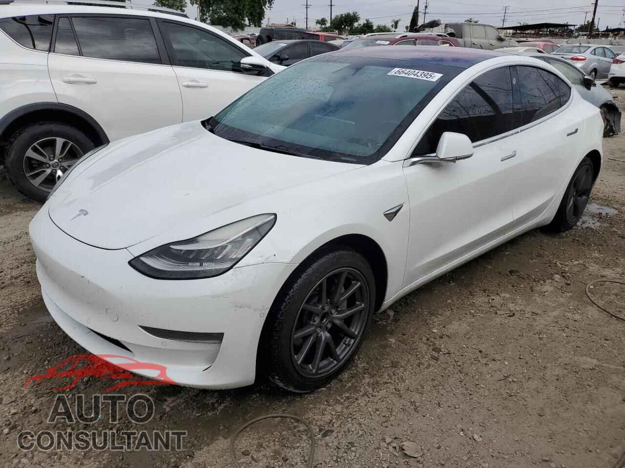 TESLA MODEL 3 2018 - 5YJ3E1EA5JF010645