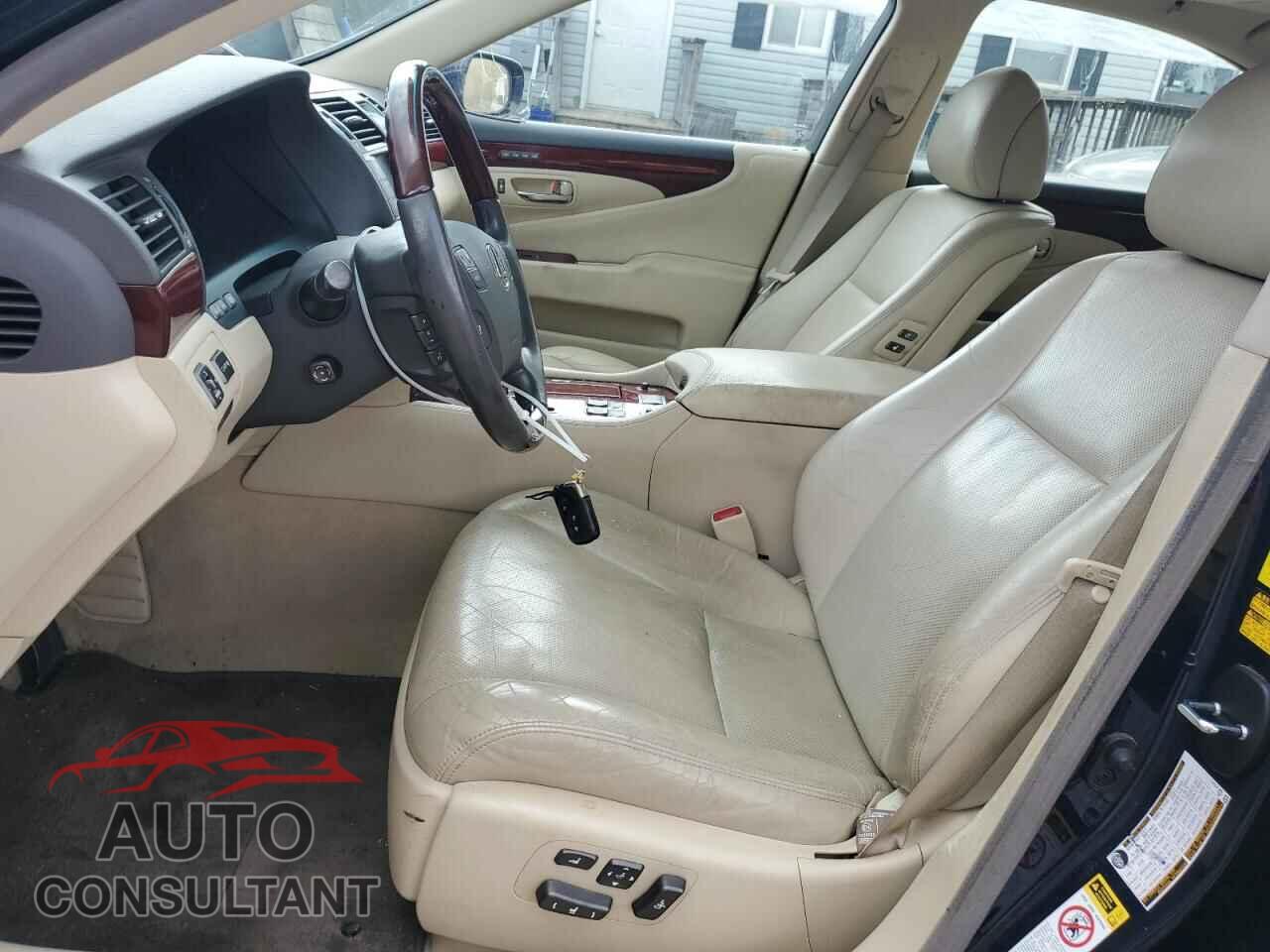 LEXUS LS460 2010 - JTHCL5EF4A5008717