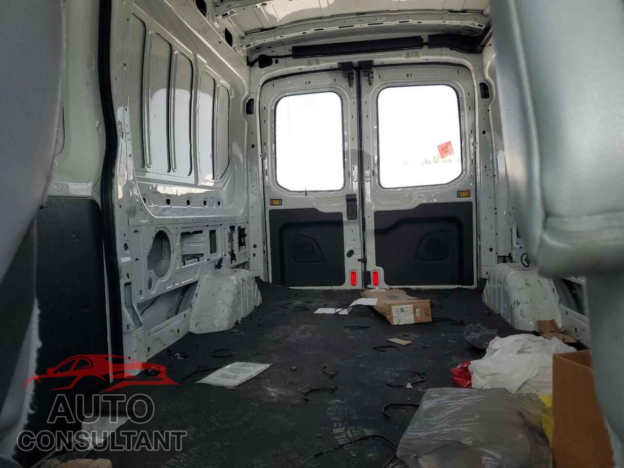 FORD TRANSIT 2019 - 1FTYR2CM6KKB64296