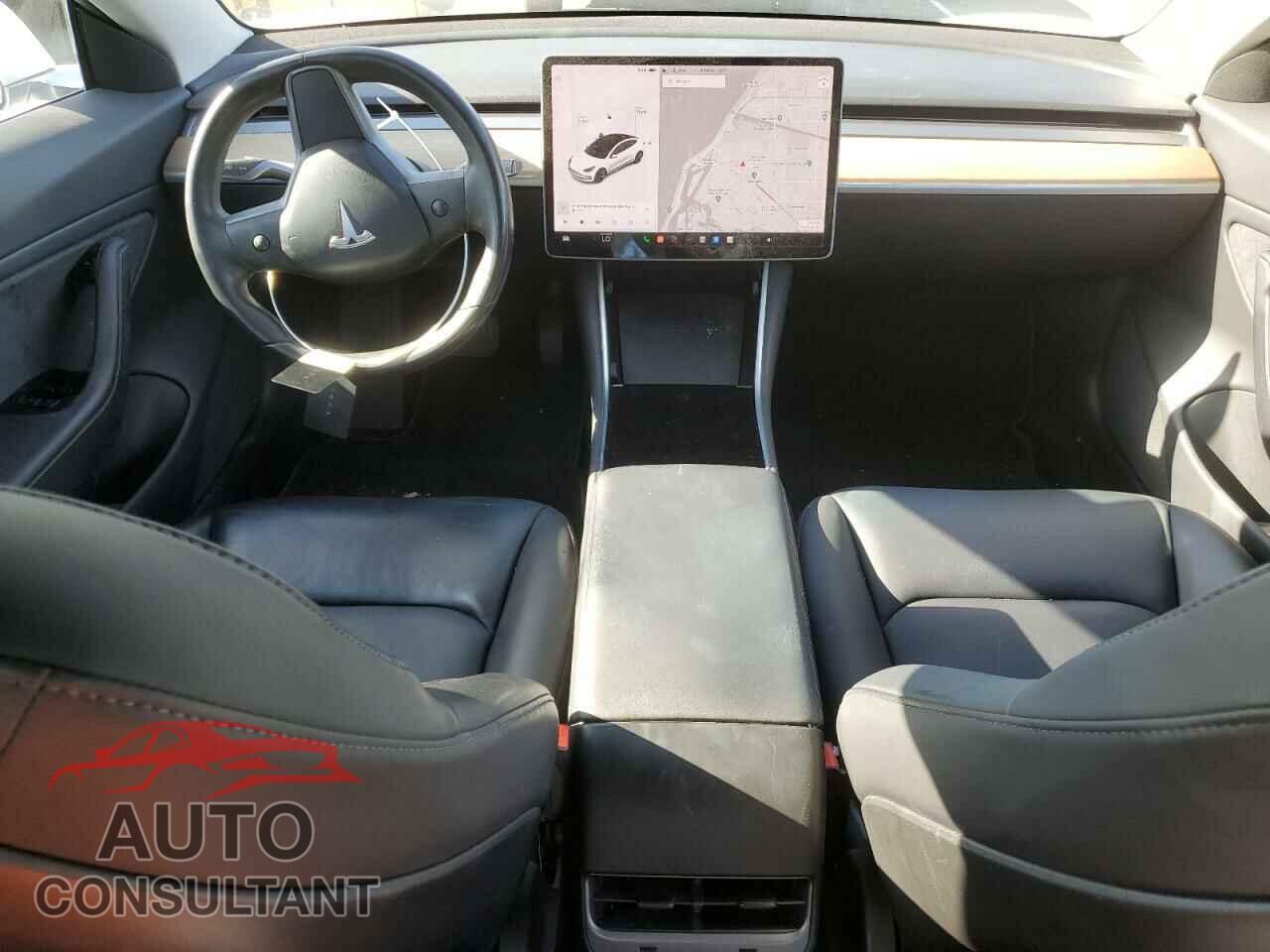 TESLA MODEL 3 2018 - 5YJ3E1EB0JF110323