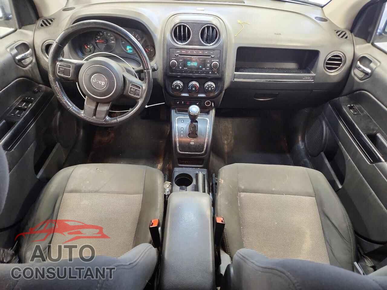 JEEP COMPASS 2011 - 1J4NF1FB8BD283370