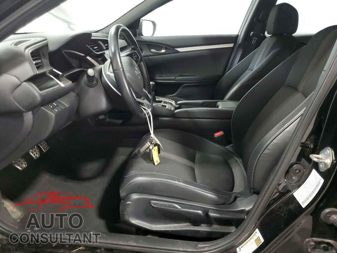HONDA CIVIC 2019 - 2HGFC2E82KH580251